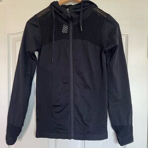 Fabletics Mona Mesh Net Hooded Full
Zip Jacket Black Size Small
Thumbholes